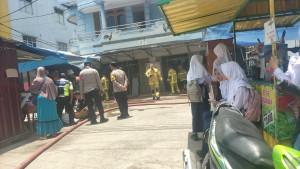 Ruko-Sitaan-Direktorat-Reserse-Narkoba-Polda-Lampung-di-A-Yani-Palembang-Hangus-Usai-Dibakar-Orang.jpg