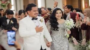 Rully-Anggi-Akbar-akrab-disapa-Ezel-itu-menikahi-Boiyen-dengan-mahar-15-gram-emas-s.jpg
