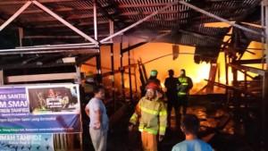 Saat-warga-Tertidur-Lelap-Depot-Kayu-di-Pangkalan-Benteng-Banyuasin-Hangus-Terbakar.jpg