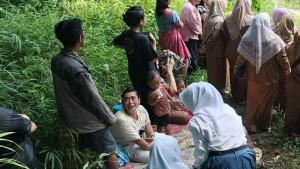 Sempat-Menoleh-Panggil-Ibu-Kenangan-Terakhir-Kevin-Sebelum-Kecelakaan-Lalu-Jatuh-ke-Sungai-di-Mura.jpg