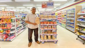 Sinergi-dengan-Indomaret-UMKM-Sari-Murni-Snack-Palembang-Raup-Kesuksesan.jpg