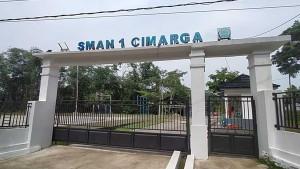 Suasana-SMAN-1-Cimarga-sepi-dari-aktivitas-setelah-ratusan.jpg