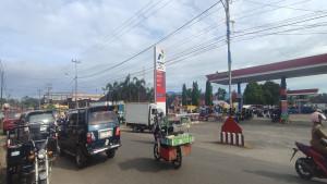 Sudah-Sebulan-Antrean-SPBU-di-Pagar-Alam-Selalu-Panjang-Polisi-Ingatkan-Pengelola-Soal-Kemacetan.jpg