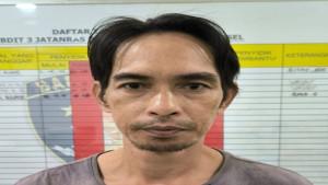 Tampang-Firdaus-Warga-Palembang-Bunuh-Tetangganya-Sendiri-Korban-Dihabisi-di-Depan-Anaknya.jpg