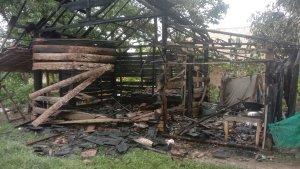 Tinggal-Numpang-di-Tanah-Orang-Rumah-Kayu-Milik-Sukar-Warga-OKU-Timur-Terbakar-Semua-Barang-Hangus.jpg