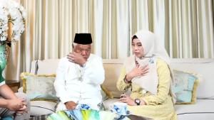 Yai-Mim-menangis-pecah-meluapkan-amarahnya-atas-tuduhan-pelecehan-terhadap-istrinya.jpg