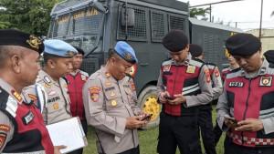 cek-kedisiplinan-anggota-polres-oi.jpg