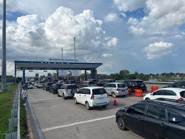 1,5 Juta Kendaraan Lewati Tol Trans Sumatera Selama Arus Mudik & Balik 2024, Meningkat 76 Persen