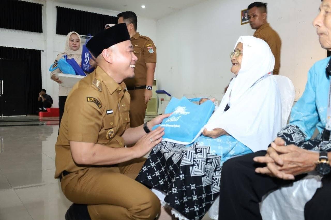 2 CJH di Lubuklinggau Gagal Berangkat Karena Sakit, Walikota Minta Diberangkatkan Tahun Depan