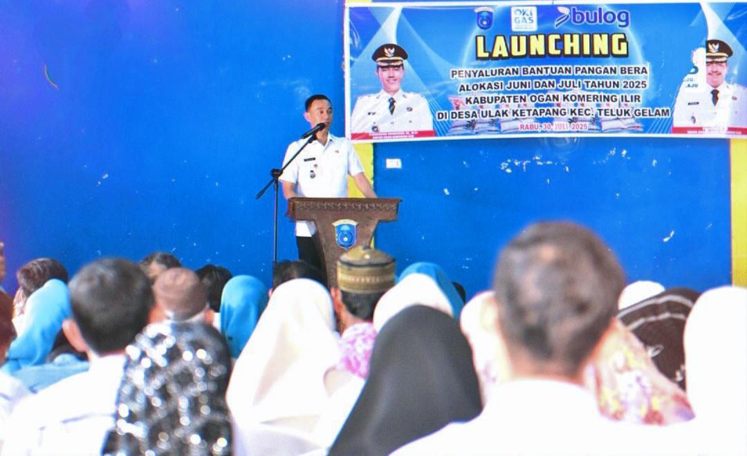 45.952 Keluarga Penerima Manfaat Dapat 20 Kilogram Beras, Bupati OKI Harap Warga Tak Menjualnya Lagi