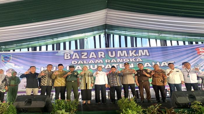 80-UMKM-Ramaikan-Bazar-di-Acara-HUT-Kabupaten-Lahat-Dorong-Produk-Lokal-Dongkrak-Ekonomi-Masyarakat.jpg