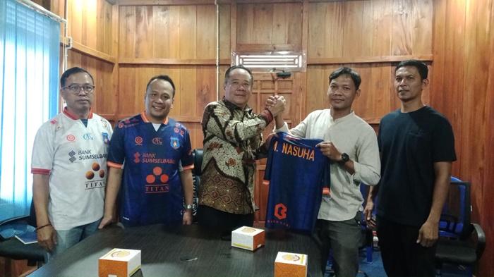 Alasan M Nasuha Terima Pinangan Jadi Pelatih Sumsel United, Yakin Lampaui Prestasi Musim Lalu - Tribunsumsel.com