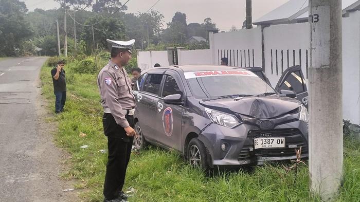 Berangkat dari Palembang, Ambulans Bawa Jenazah Tabrak Tiang Listrik di Musi Rawas, Alami Rem Blong