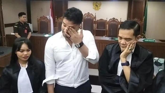 Tangis Ammar Zoni di Depan Hakim: Sesali Dicerai Irish Bella saat Rehab Hingga Sang Ayah Wafat