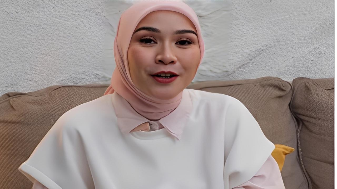 Artis-Zaskia-Adya-Mecca-belakangan-disorot-setelah-unggahanya-dinilai-menyindir-penampilan.jpg