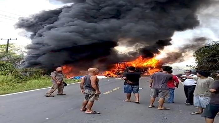 Breaking-News-Bus-ALS-Kecelakaan-di-Muratara-Kondisinya-Sampai-Terbakar-Penumpang-Panik.jpg