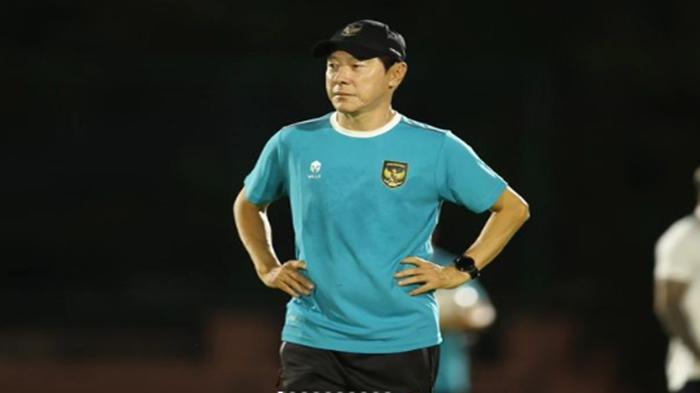 Bukan Soal Piala Asia 2023, Bung Towel Koreksi Soal Perpanjang Kontrak Shin Tae-yong 'Jangan Ngeluh'