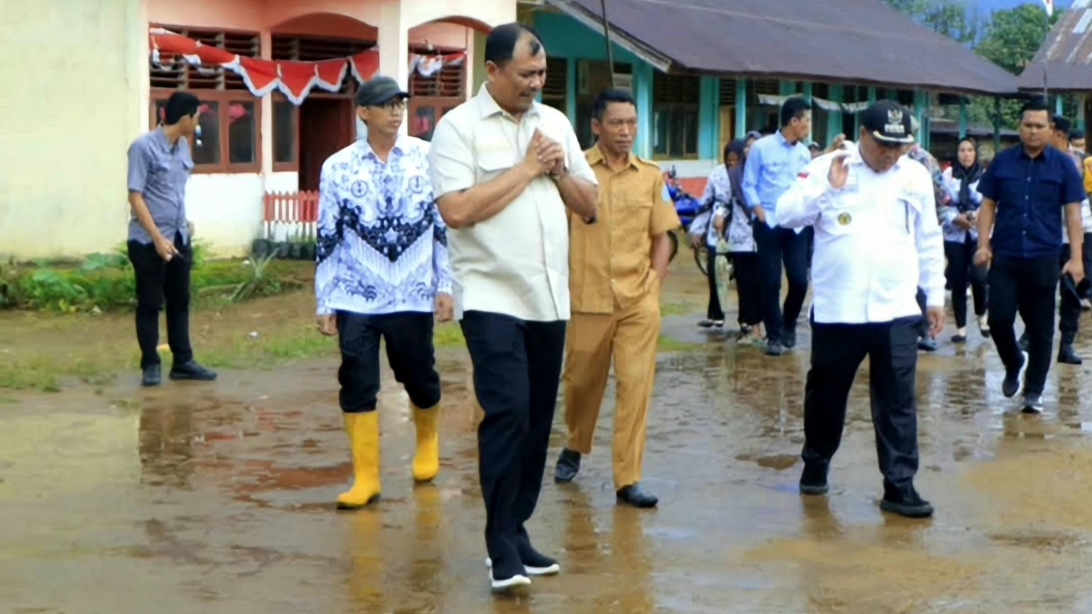 Curah Hujan Tinggi, Warga di Bantaran Sungai OKU Selatan Diminta Untuk Tingkatkan Kewaspadaan Banjir
