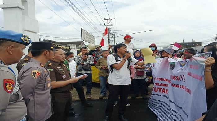 DJ-di-Lubuklinggau-Dipenjara-Kasus-Pencemaran-Nama-Baik-Edit-Foto-dengan-Caption-Tak-Senonoh.jpg