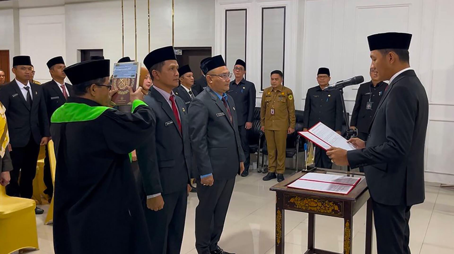 Daftar 15 Pejabat di Pemkab PALI yang Resmi Dilantik Oleh Asgianto 'Bukan Hasil Tunjuk-tunjuk'