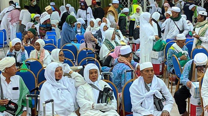 Daftar-Nama-Jemaah-Haji-Reguler-dan-Lansia-Nusa-Tenggara-Barat-Masuk-Alokasi-Kuota-Haji-1446-H2025.jpg