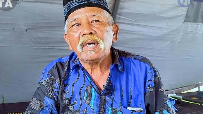 Gusti-Pulungan-66-ayah-dari-Zulham-Efendi-alias-Maleh-42-kru-bus-ALS-yang-me.jpg
