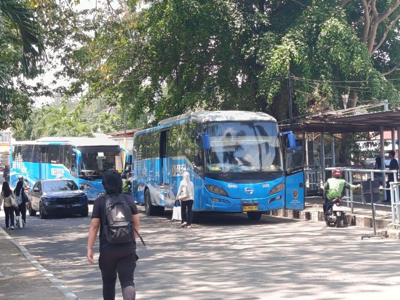 Harga-Lebih-Murah-Mahasiswa-Unsri-Berharap-Bus-Kaleng-Tetap-Bisa-Masuk-Kampus.jpg