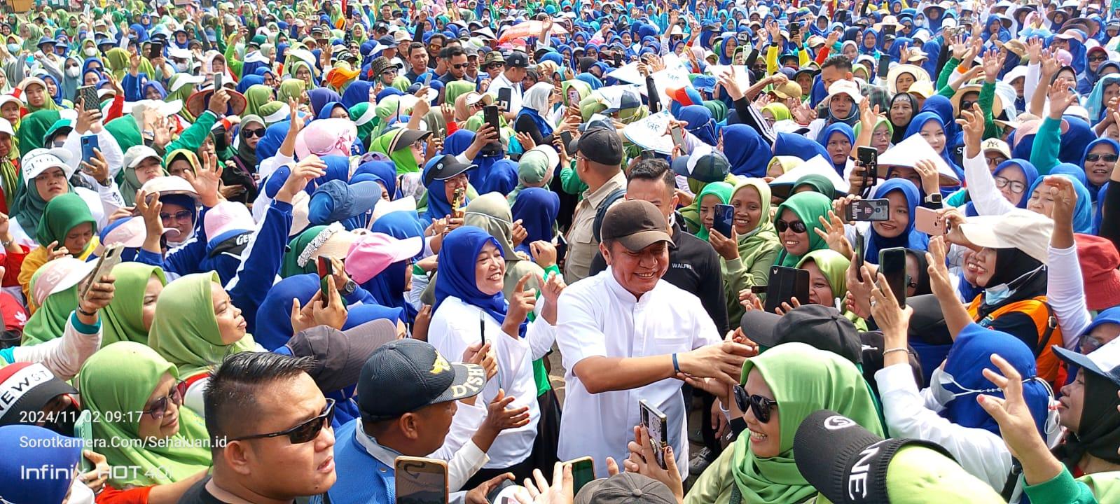 Herman Deru dan Lanosin Kompak Hadiri Senam Jantung Sehat yang Digelar Paguyuban KWT di OKU Timur