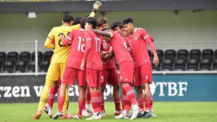 Jelang Laga Indonesia vs Ekuador di Piala Dunia U-17 2023 : Iqbal Gwijangge Berharap GBT Penuh