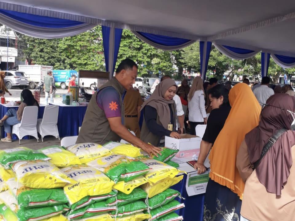 Jelang Natal dan Tahun Baru 2026, Bulog Sumsel Babel Pastikan Stok Beras Aman, Tersedia 83 Ribu Ton