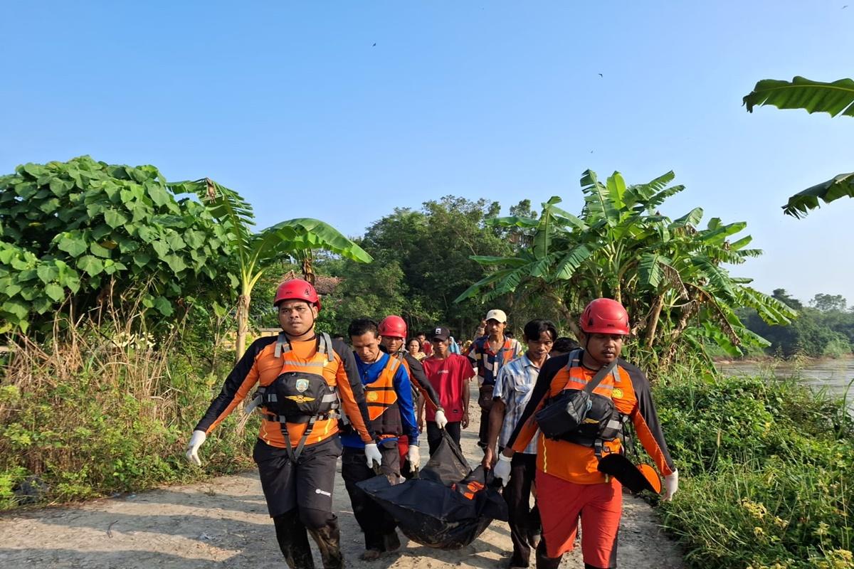 Jenazah-Nuraini-Akhirnya-Ditemukan-Sebelumnya-Tenggelam-di-Sungai-Ogan-Usai-Perahunya-Karam.jpg