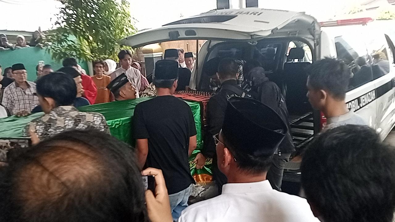 Jenazah-Tris-Rizki-Akbar-Reformansyah-26-atau-yang-akrab-dip.jpg