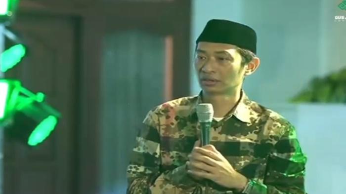 KH-Alamudin-Dimyati-Rois-atau-Gus-Alam-merupakan-putra-ulama-KH-Dimyati-Rois.jpg