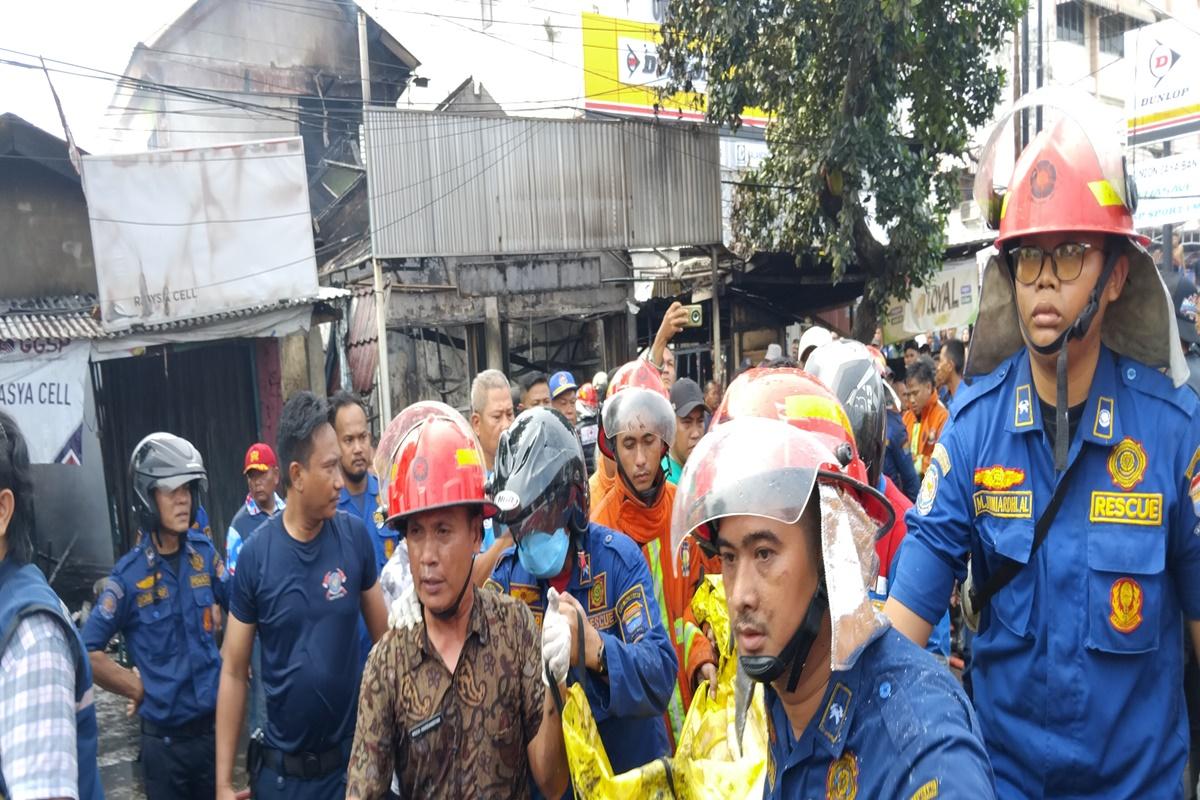 Kebakaran-di-Jalan-Perintis-Kemerdekaan-Palembang-1-Orang-Tewas.jpg