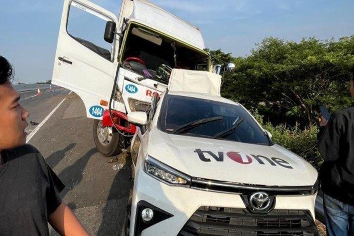 Kecelakaan-maut-mobil-kru-TvOne-di-KM-315600-A-Pemalang-Batang-Tol-Road.jpg