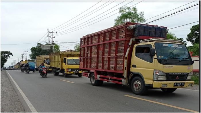 Kemacetan-Palembang-Indralaya-antrean-truk-capai-15-kilometer.jpg