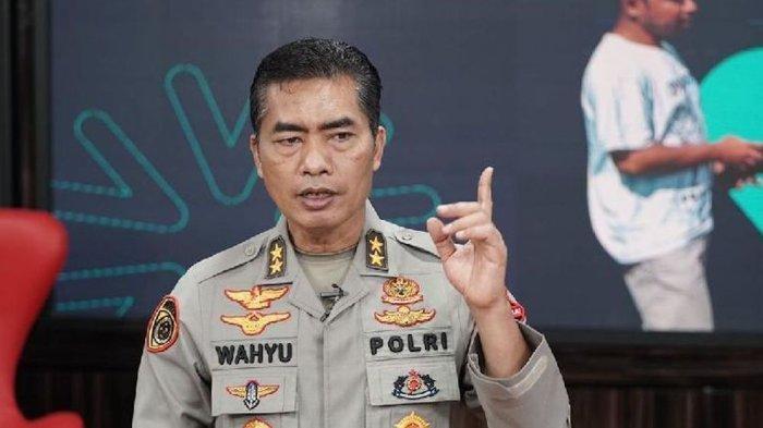 Kepala-Badan-Reserse-Kriminal-Kabareskrim-Polri-Komjen-Wahyu-Widada-membuka-ruang.jpg