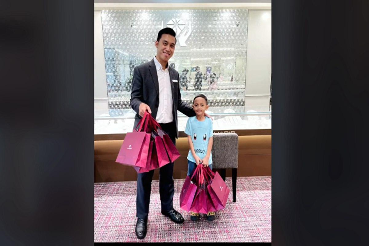 Kisah Hafiy Hadeef Bocah SD Borong Perhiasan Emas Buat Hadiahi 10 Guru, Bermula dari Ide Orangtua