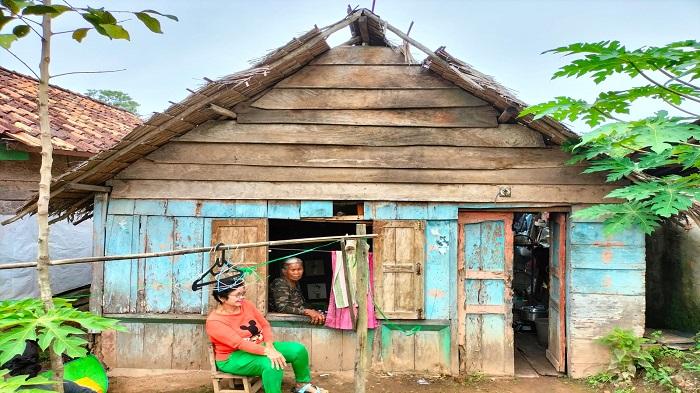 Kondisi-Nenek-Rohani-Warga-Karang-Agung-OKI.jpg