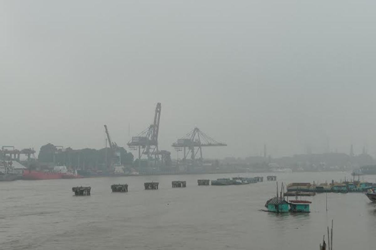 Kabut Mulai Selimuti Kota Palembang di Pagi Hari, BMKG Sebut Bukan Asap Karhutla