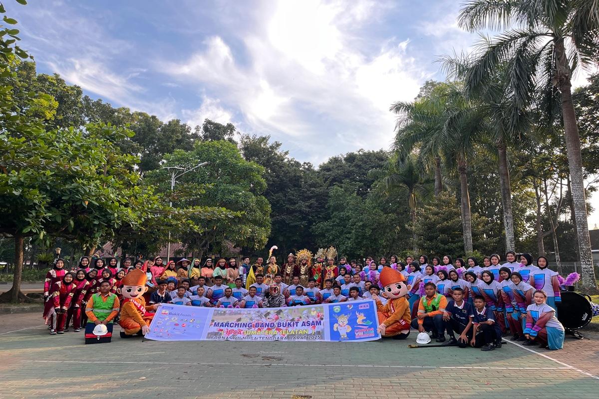 Marching Band Bukit Asam Ukir Prestasi Gemilang, Juara 2 Nasional Fornas 2025 - Marching-Band-Bukit-Asam-Juara-II-Nasional-pada-ajang-FORNAS-ke-VIII-Tahun-2025-1.jpg
