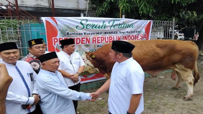 Masjid-Dharma-Wanita-Baiturrahman-Palembang-Kebagian-Sapi-Dari-Prabowo-Subianto-Beratnya-101-Ton.jpg