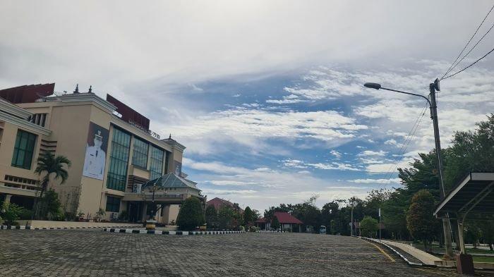 Matahari Menyinari Bumi Tanpa Penghalang Awan, Disebut BMKG Jadi Penyebab Panas Terik di Sumsel