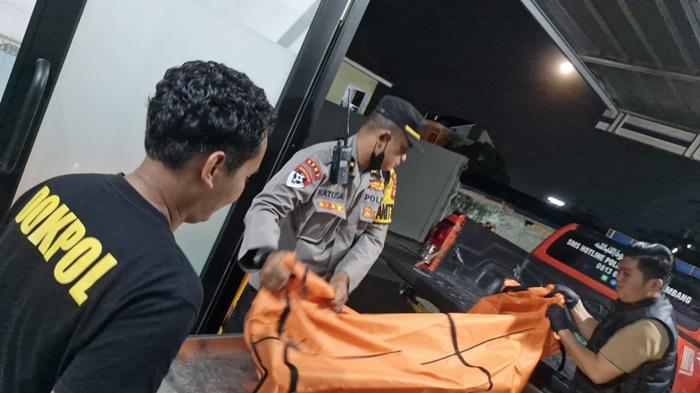 Mayat Pria Tanpa Identitas Ditemukan Dalam Selokan Pasar Induk Jakabaring Palembang, Diduga ODGJ