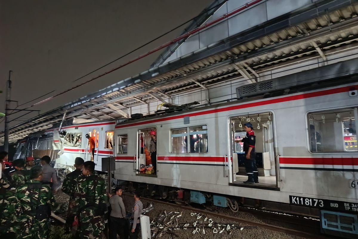 Nurlela-30-seorang-guru-di-SDN-Pulo-Gebang-11-Jakarta-Timur-menjadi-salah-satu-d.jpg