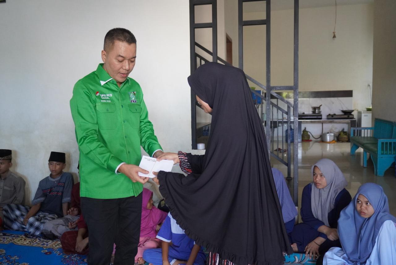 PKB Sumsel Bagikan Santunan ke Panti Asuhan Dalam Rangka Hari Lahir ke 27