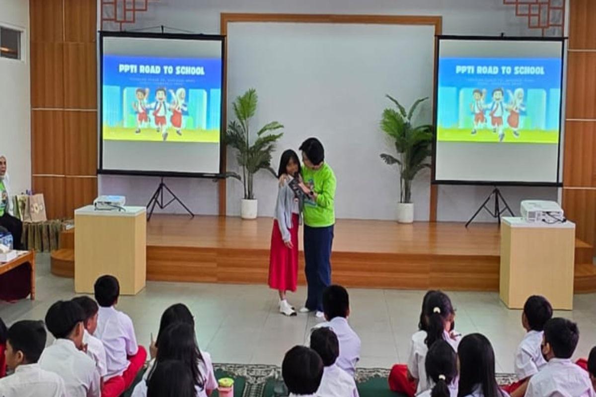 PPTI-Road-To-School-di-sekolah-SD-Avicenna-CinereDepok1.jpg