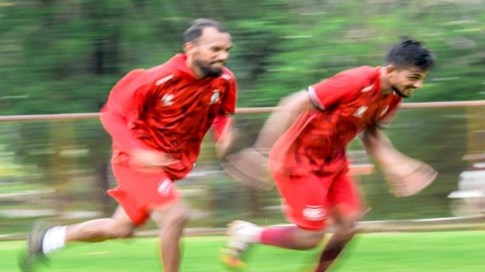 Para-pemain-Sriwijaya-FC-saat-menggelar-latihan.jpg