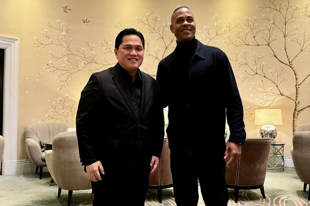 Patrick-Kluivert-tiba-di-Jakarta-pada-Sabtu-1112025-malam-WIB-melemparkan-senyuman.jpg