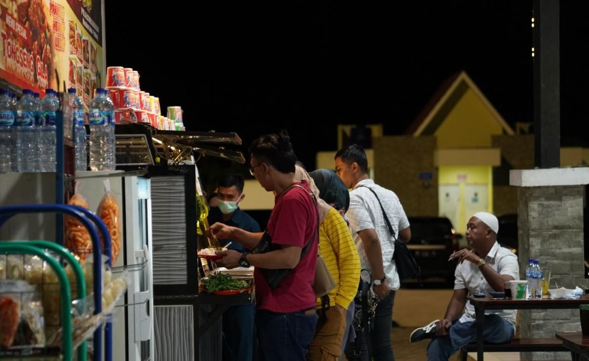 Pelaku UMKM di Pinggir Jalinsum Dapat Kembangkan Usaha di Rest Area Jalan Tol Trans Sumatera